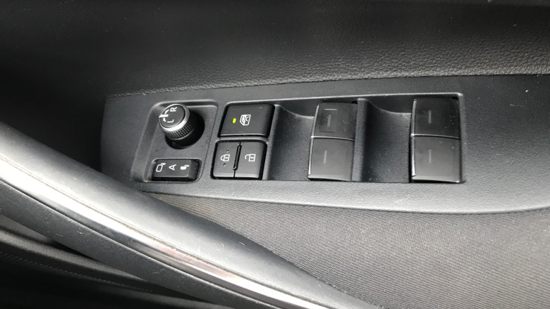 Toyota Corolla 1.8 VVT-i Hybrid Design 5dr CVT Hybrid Hatchback